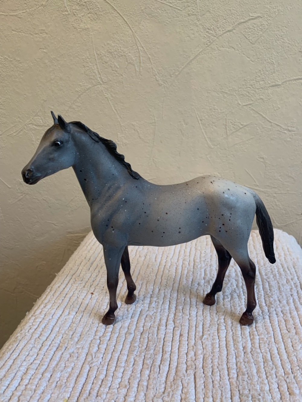 Gray Speckled Horse Figurine - Decorative Home Art
